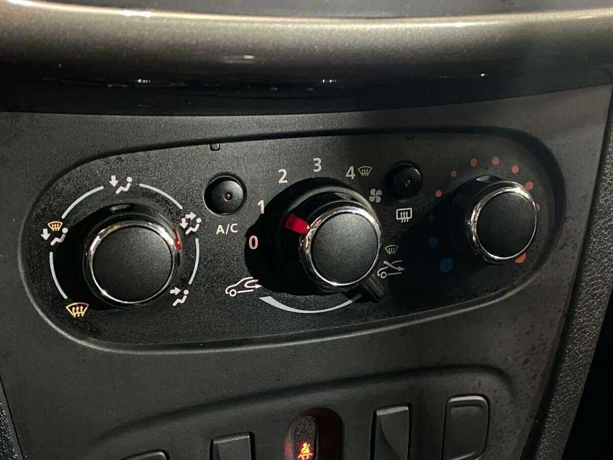 Renault Logan 2016 года с пробегом. Фото: #13