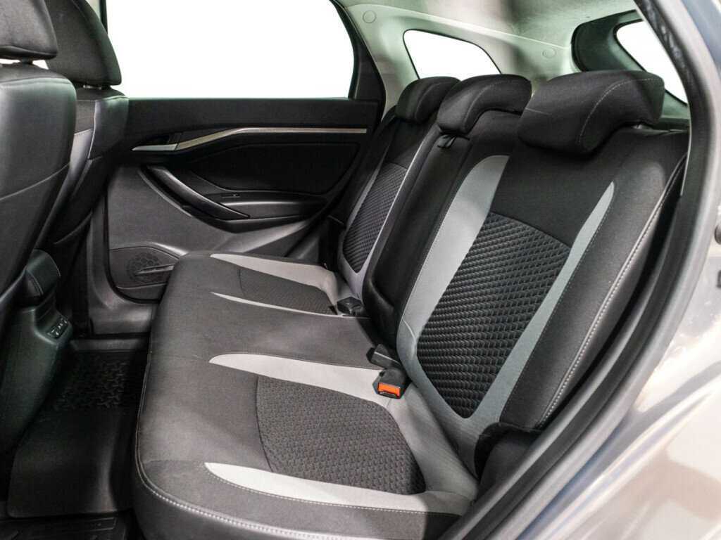 Lada (ВАЗ) Vesta 2018 года с пробегом. Фото: #9