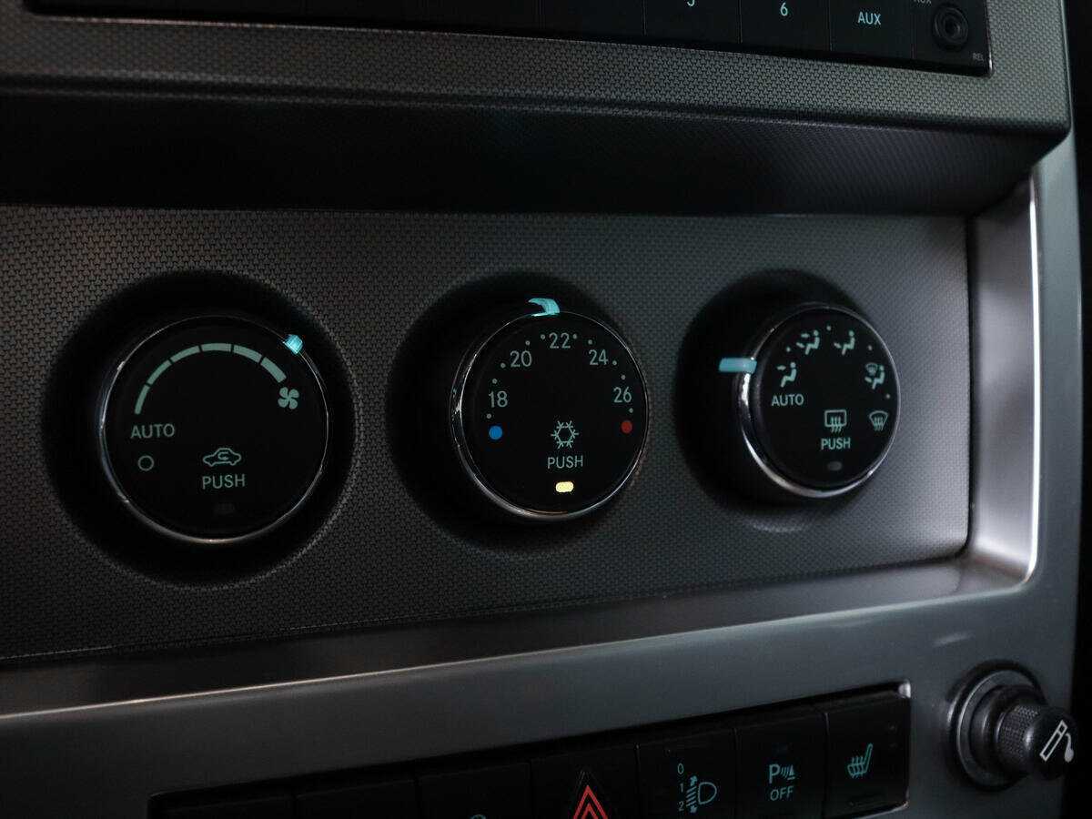 Jeep Cherokee 2010 года с пробегом. Фото: #13
