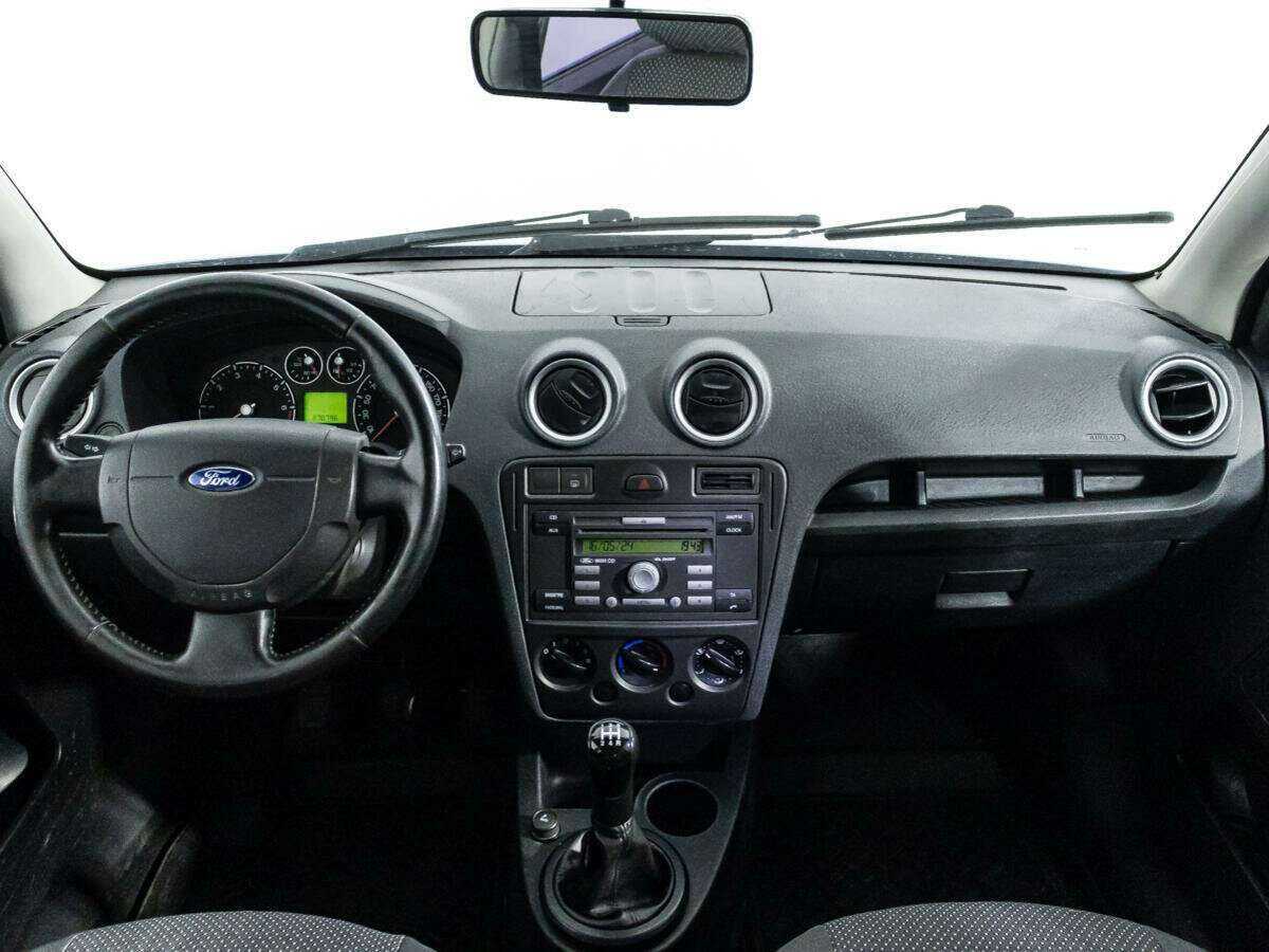 Ford Fusion 2006 года с пробегом. Фото: #12