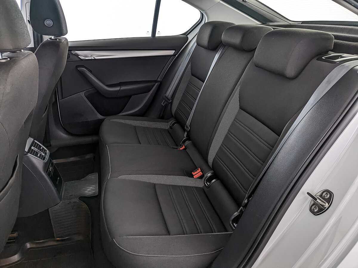 Skoda Octavia 2019 года с пробегом. Фото: #16