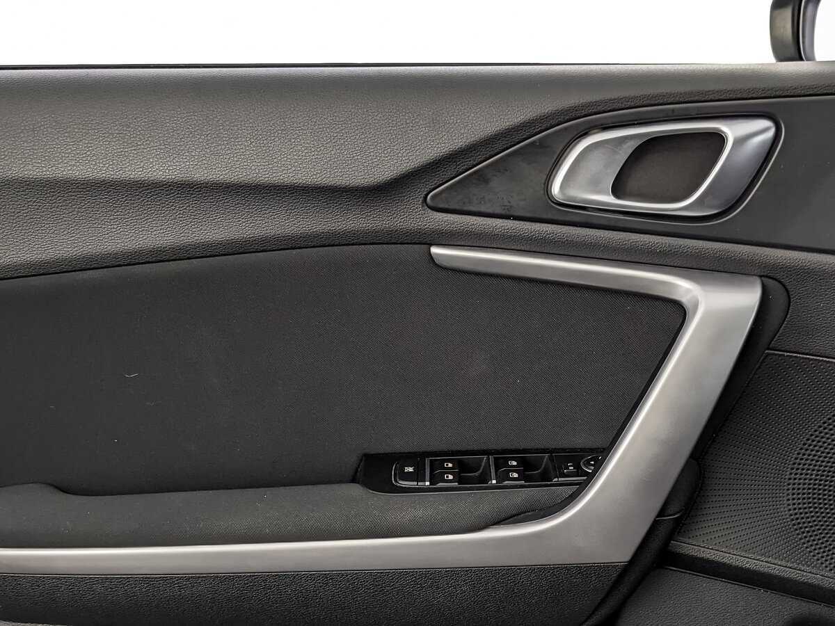 Kia XCeed 2021 года с пробегом. Фото: #14