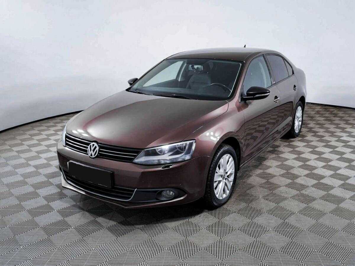 Volkswagen Jetta 2014 года с пробегом. Посмотреть фото