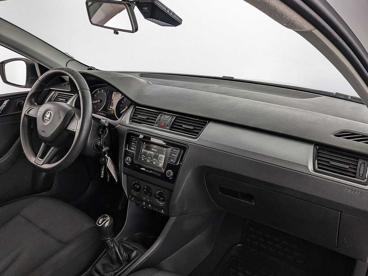 Skoda Rapid 2017 года с пробегом. Фото: #10