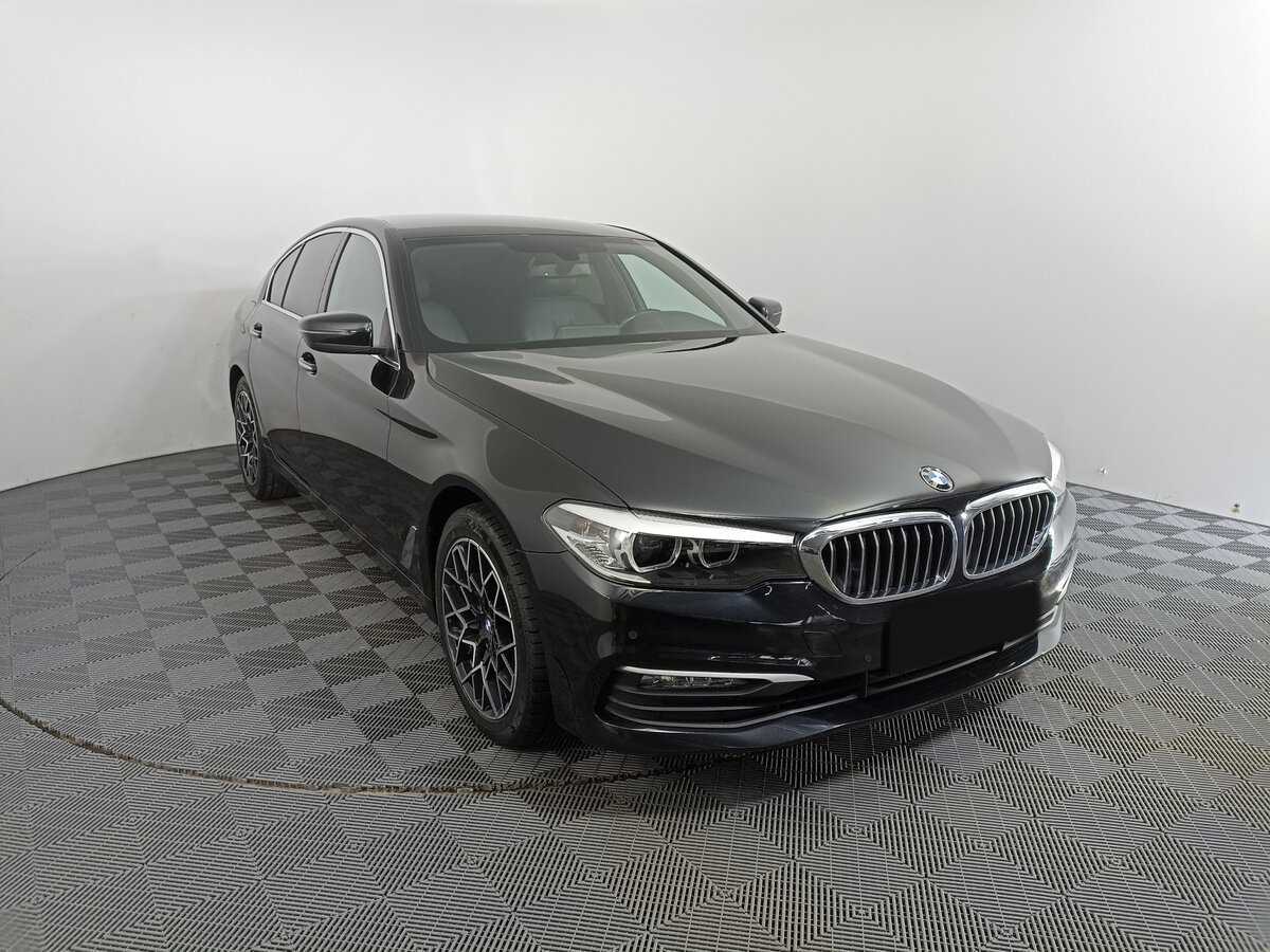 BMW 5 серии 2018 года с пробегом. Фото: #2