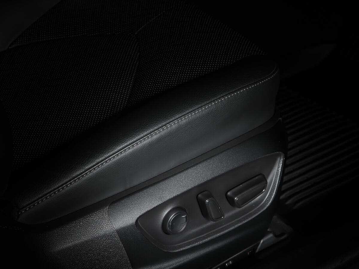 Toyota Camry 2022 года с пробегом. Фото: #16