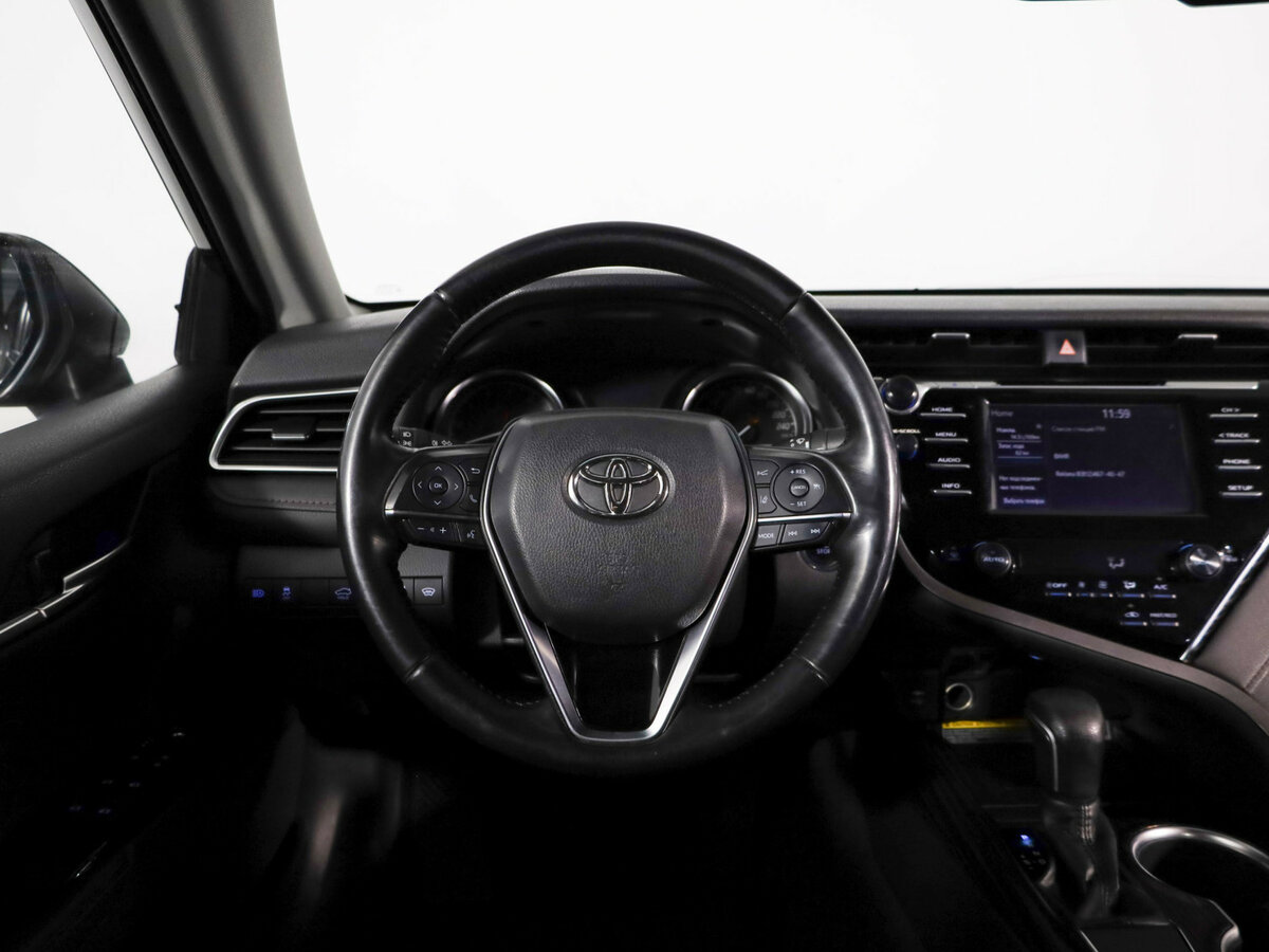 Toyota Camry 2021 года с пробегом. Фото: #7