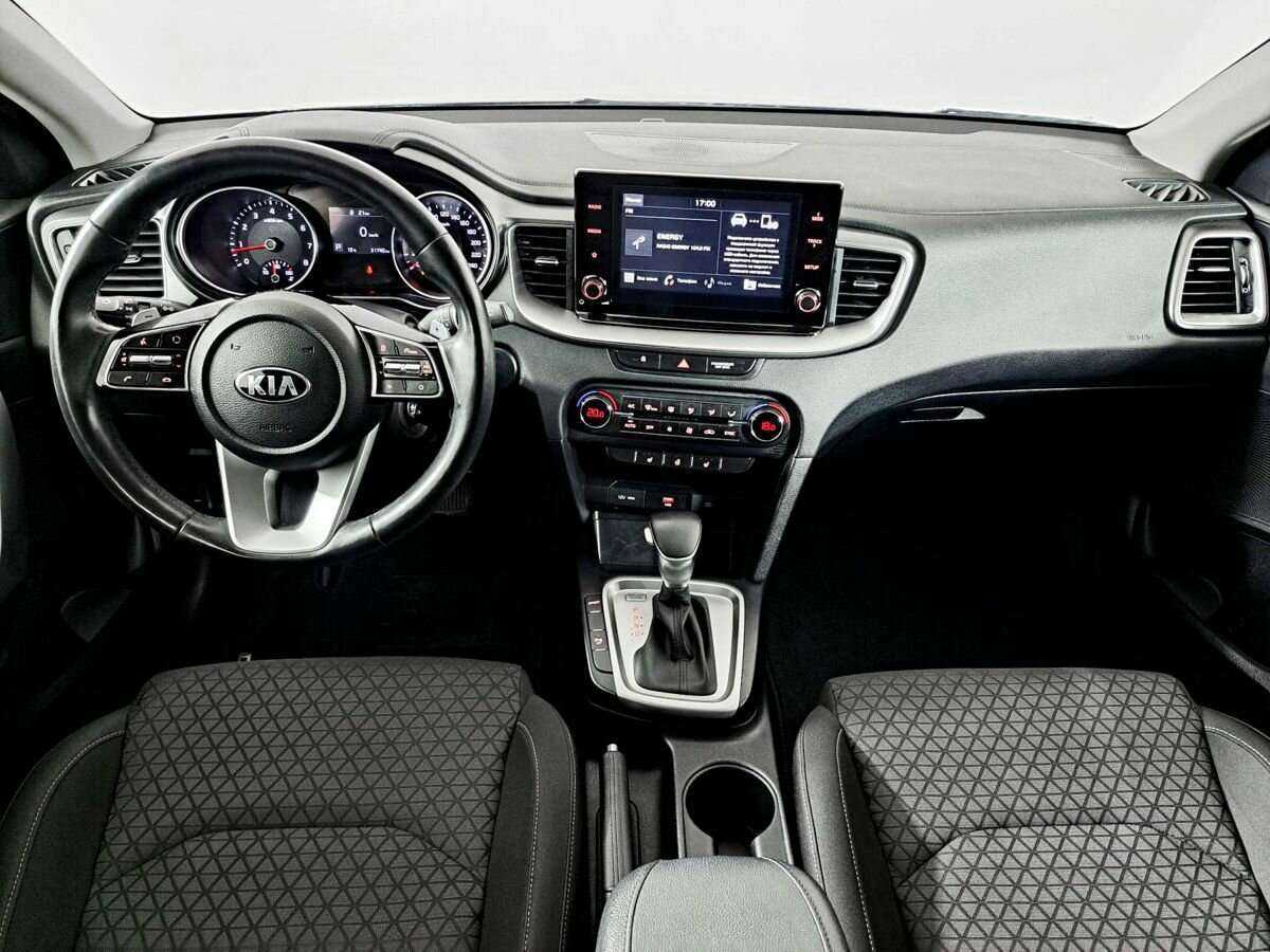 Kia Ceed 2020 года с пробегом. Фото: #11