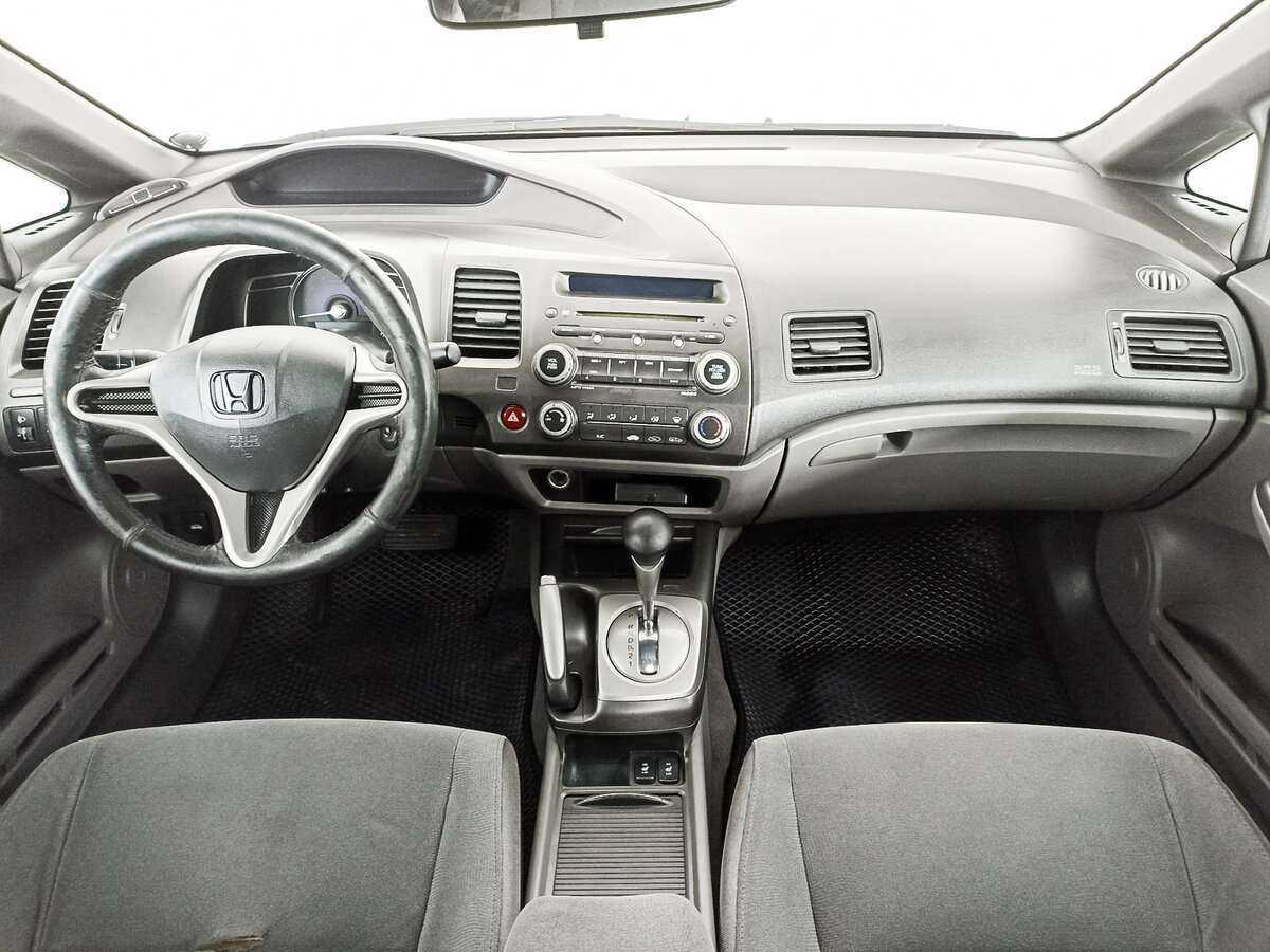 Honda Civic 2007 года с пробегом. Фото: #11