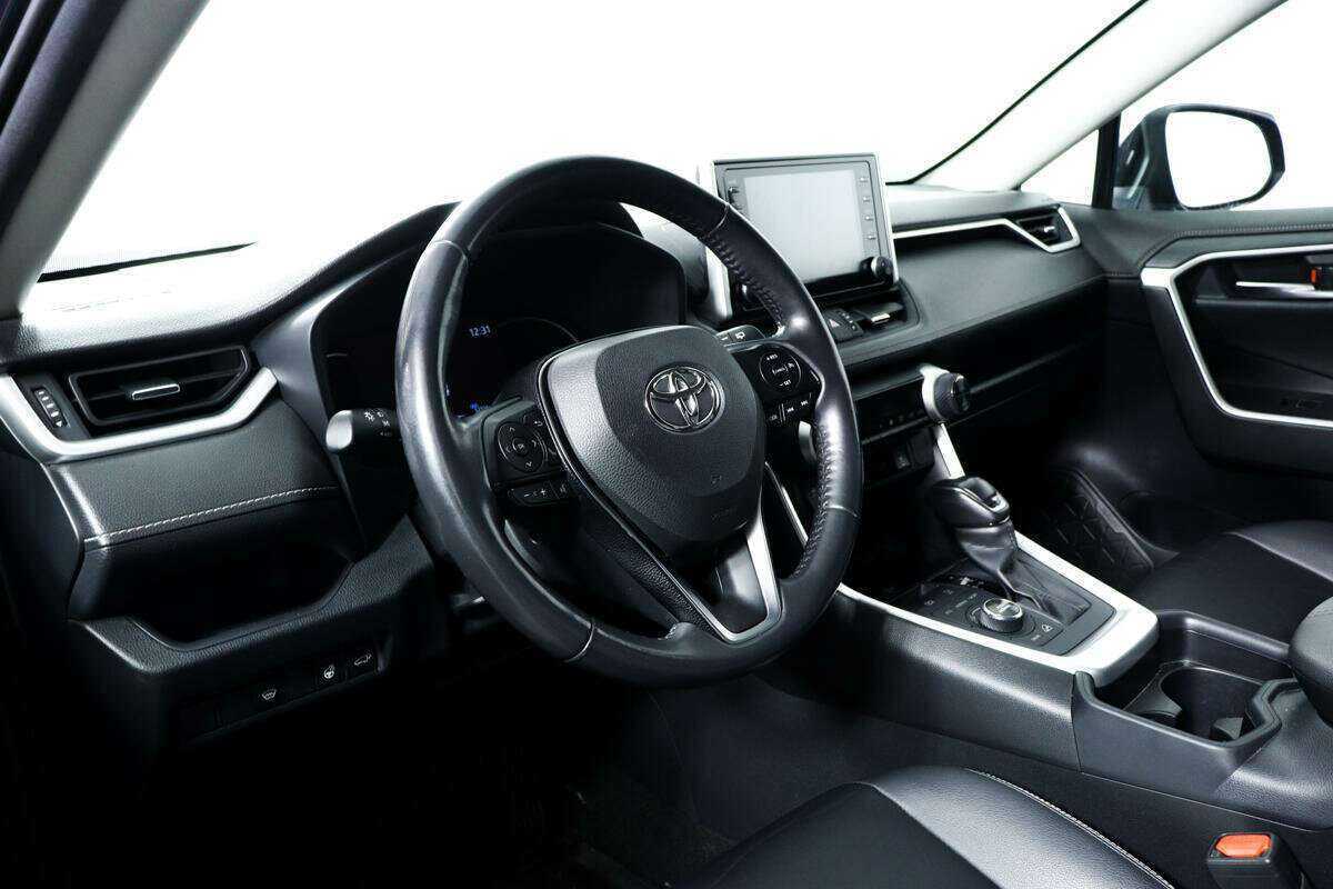 Toyota RAV4 2020 года с пробегом. Фото: #12