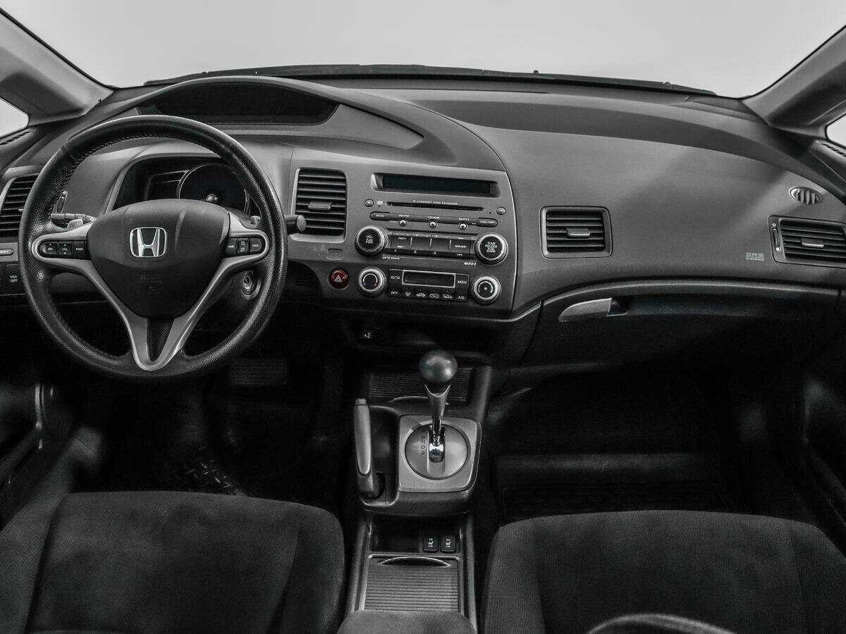 Honda Civic 2008 года с пробегом. Фото: #9