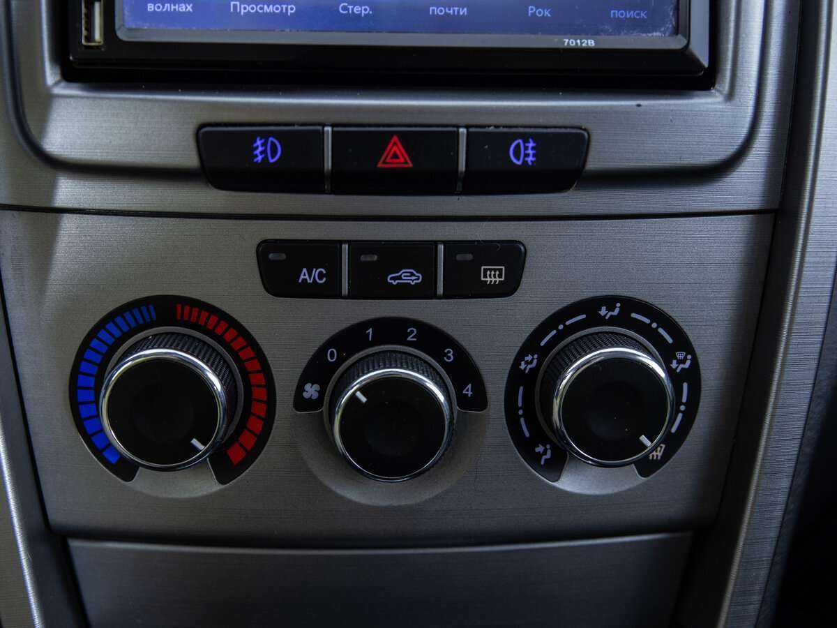 Chery Tiggo (T11) 2013 года с пробегом. Фото: #16