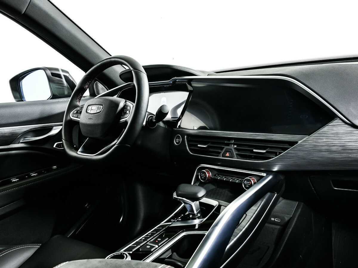 Geely Tugella 2024 года с пробегом. Фото: #8