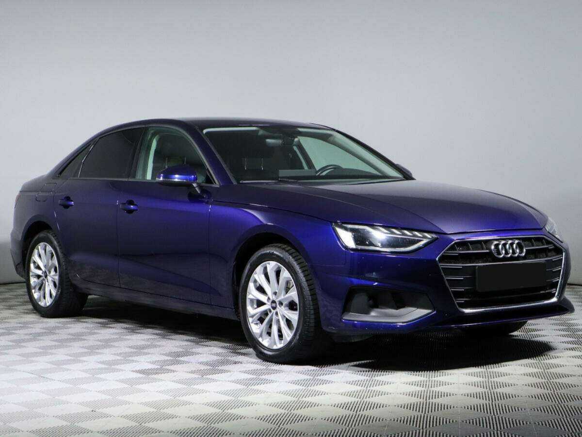 Audi A4 2021 года с пробегом. Фото: #2
