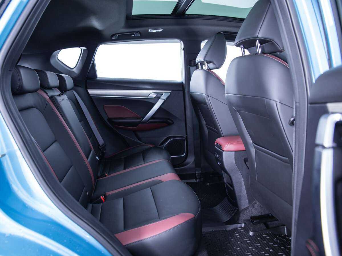 Geely Coolray 2023 года с пробегом. Фото: #8