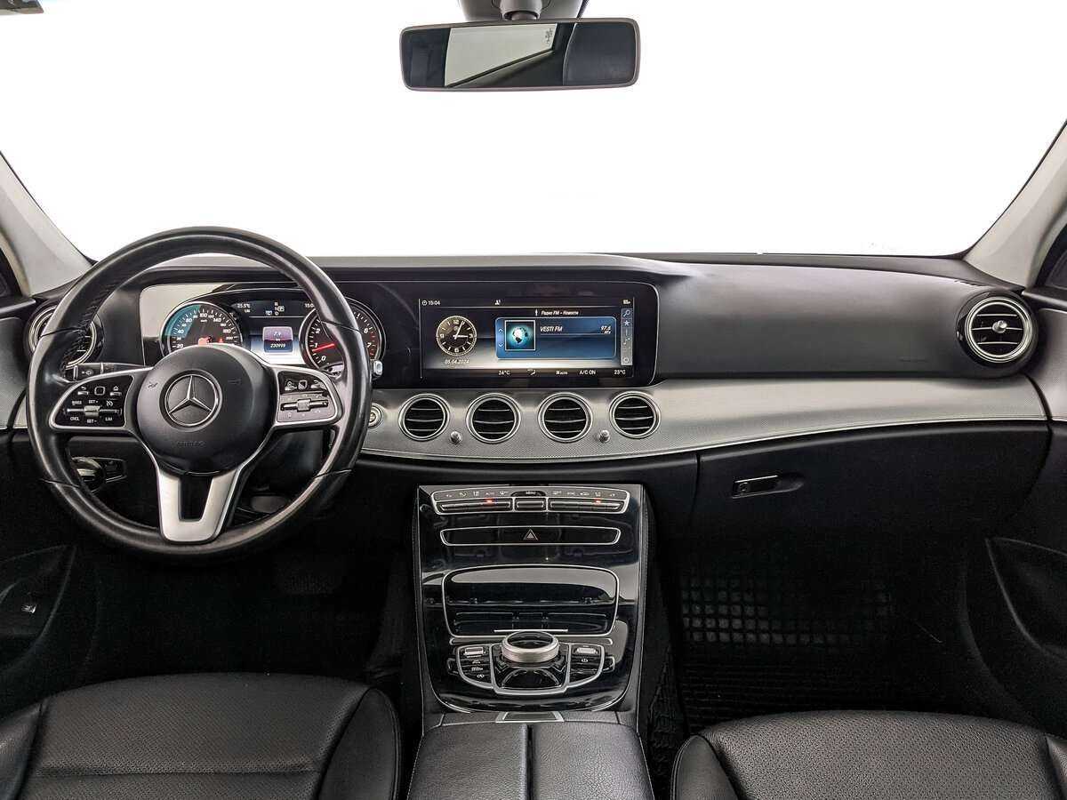 Mercedes-Benz E-Класс 2018 года с пробегом. Фото: #9