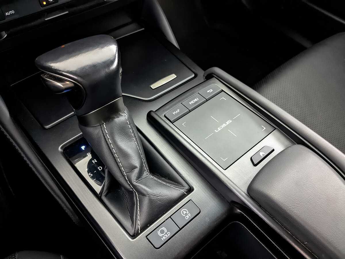 Lexus ES 2021 года с пробегом. Фото: #24