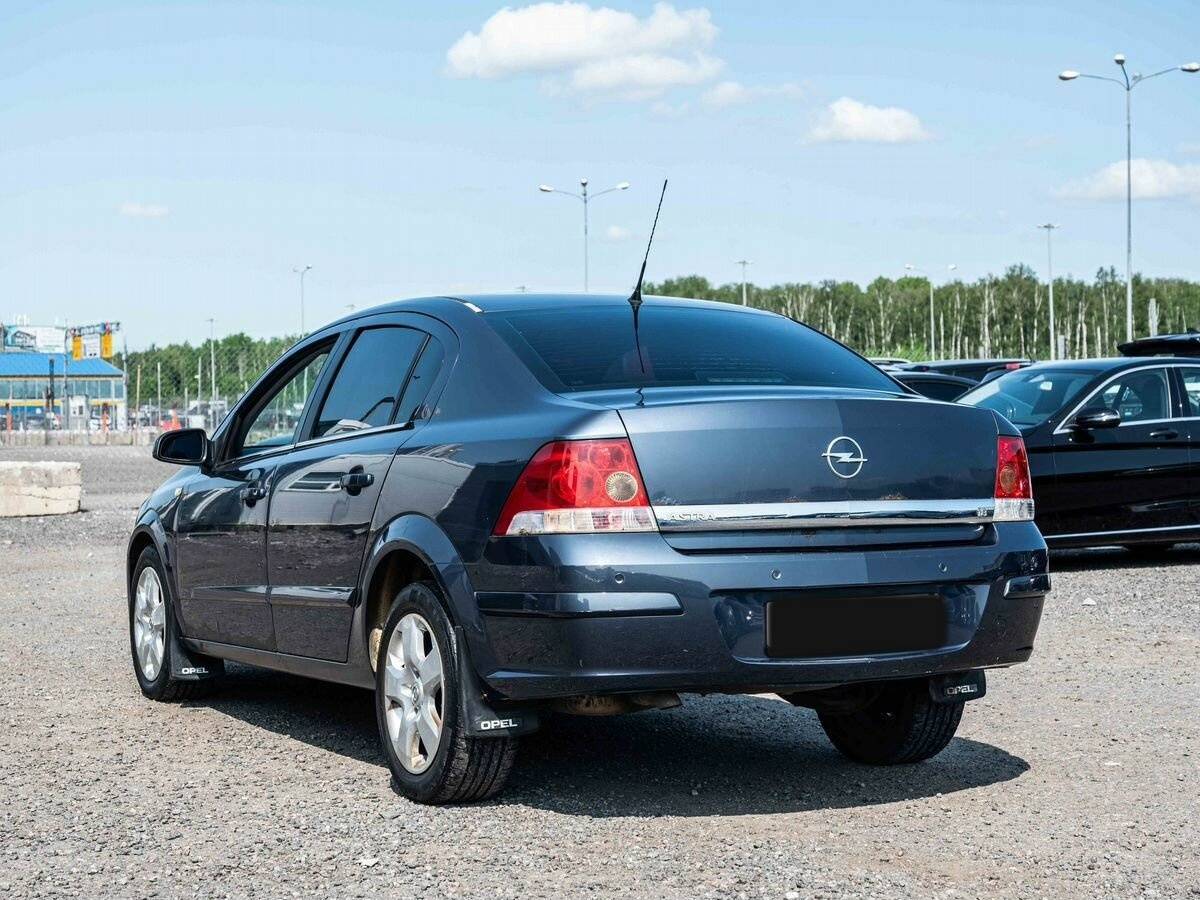 Opel Astra 2008 года с пробегом. Фото: #3