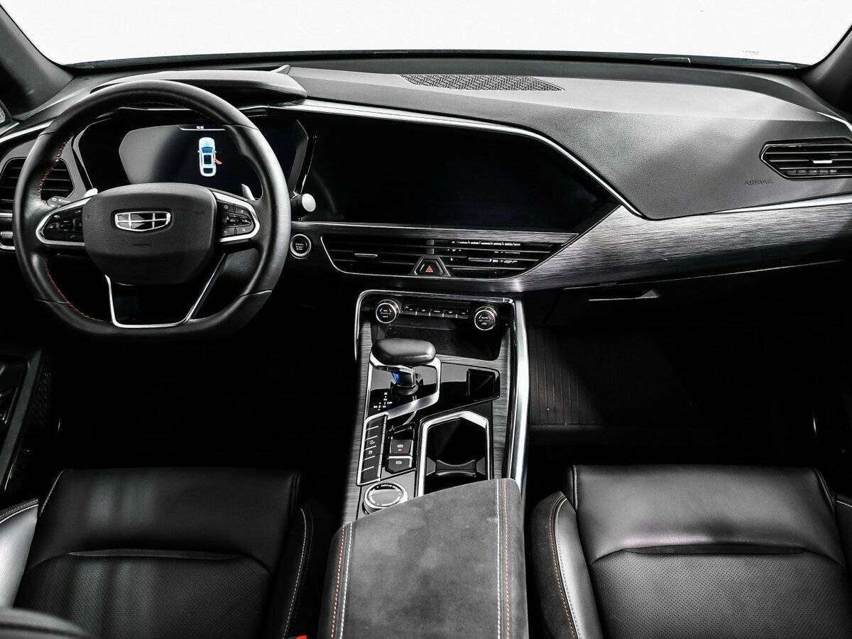 Geely Tugella 2022 года с пробегом. Фото: #10