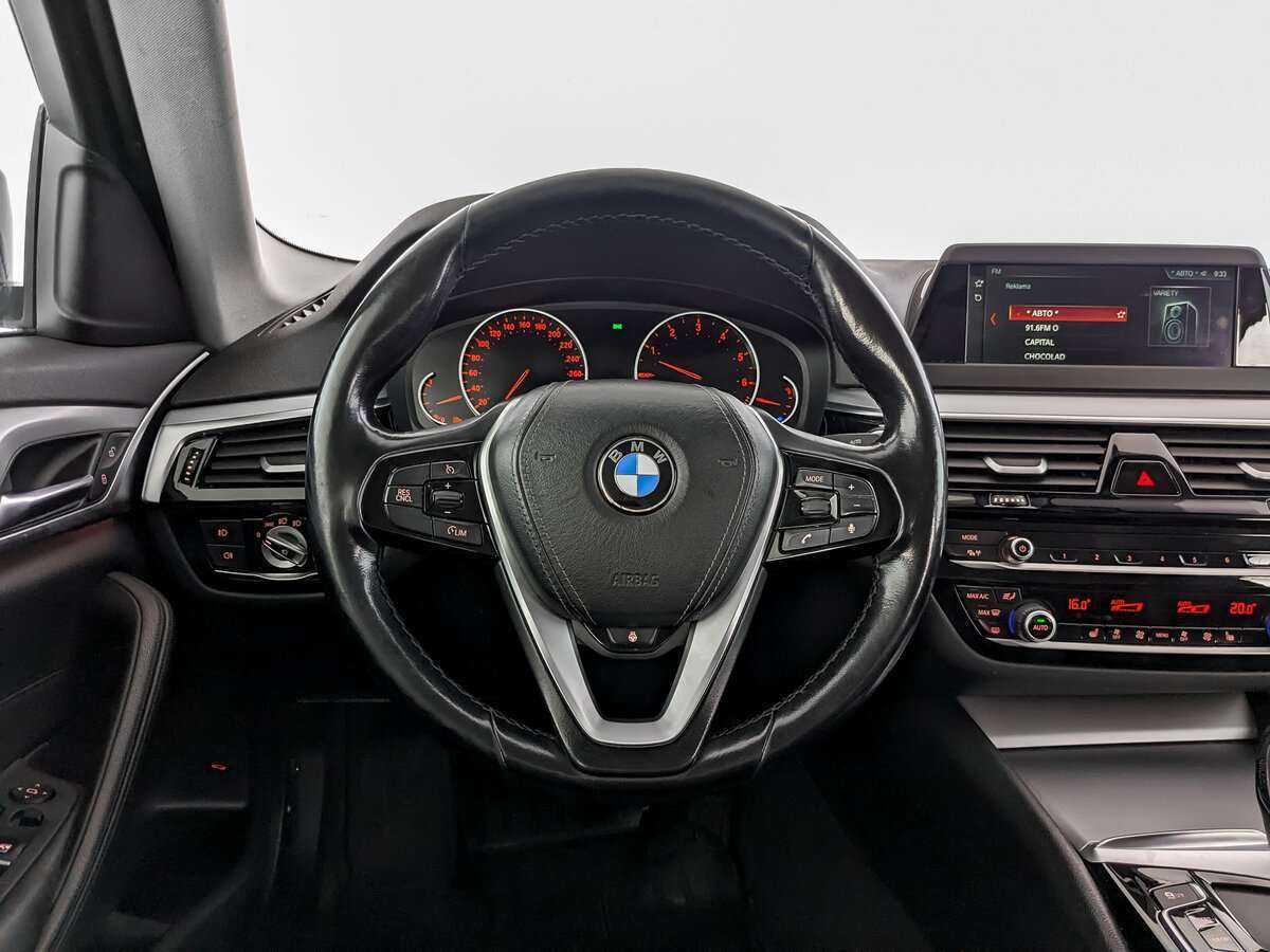 BMW 5 серии 2018 года с пробегом. Фото: #16