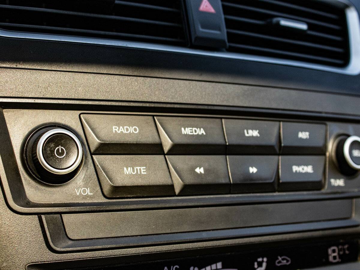 FAW Besturn X80 2018 года с пробегом. Фото: #18