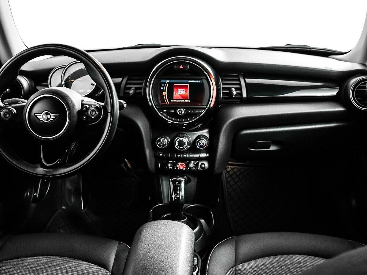 Mini Hatch 2018 года с пробегом. Фото: #10