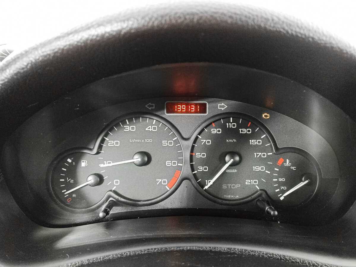 Peugeot 206 2006 года с пробегом. Фото: #12