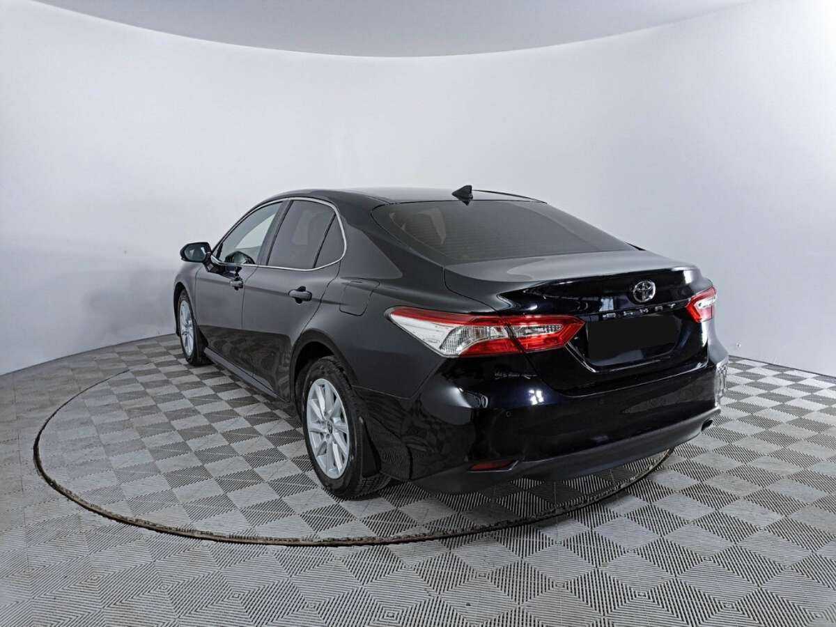 Toyota Camry 2021 года с пробегом. Фото: #6