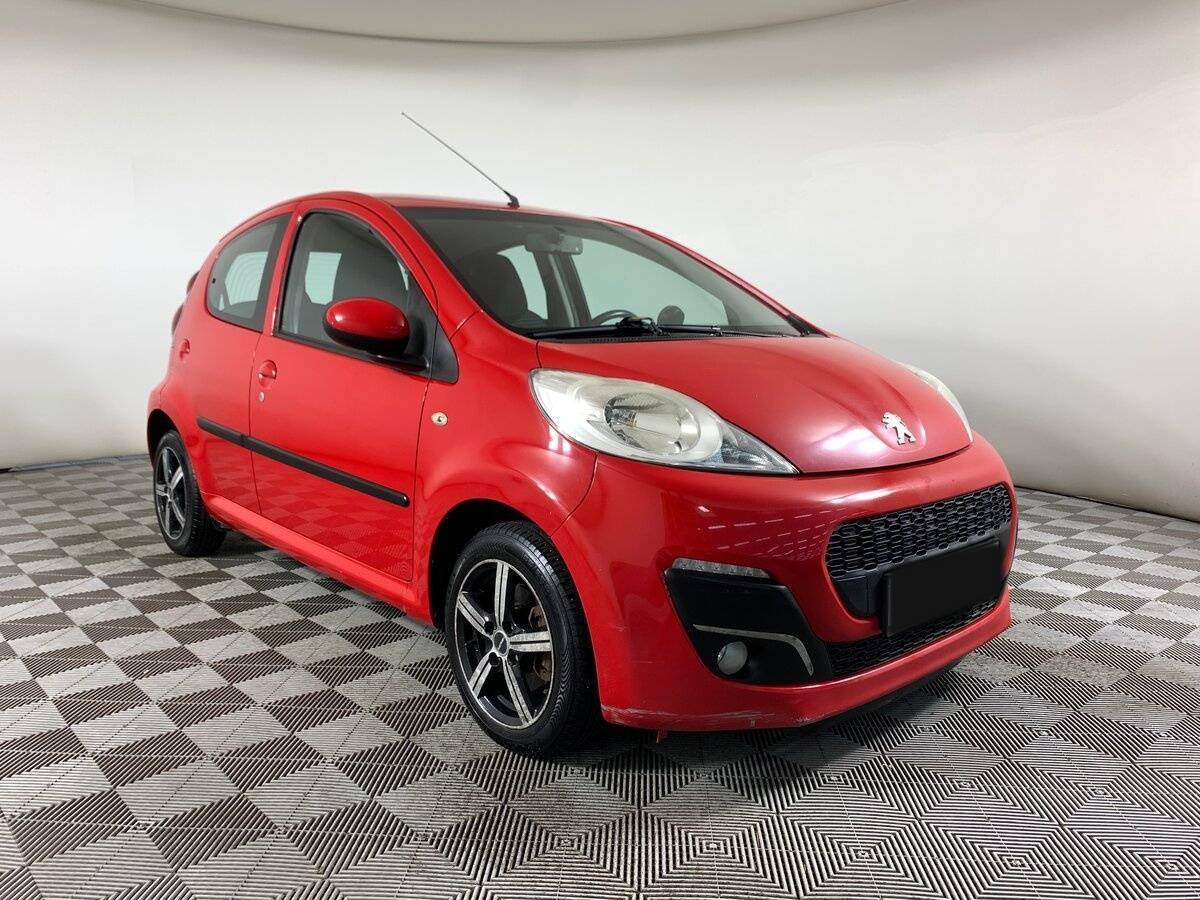 Peugeot 107 2012 года с пробегом. Фото: #2