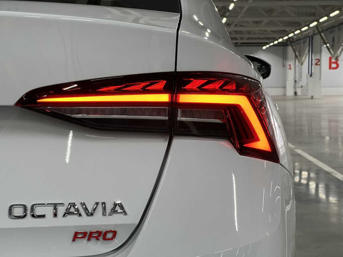 Skoda Octavia 2024 года с пробегом. Фото: #8