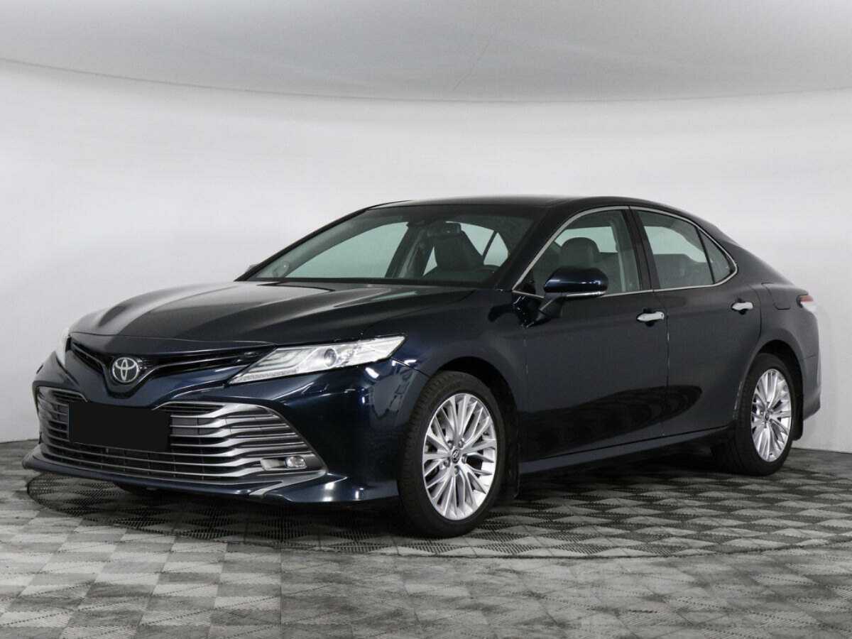 Toyota Camry 2020 года с пробегом. Посмотреть фото