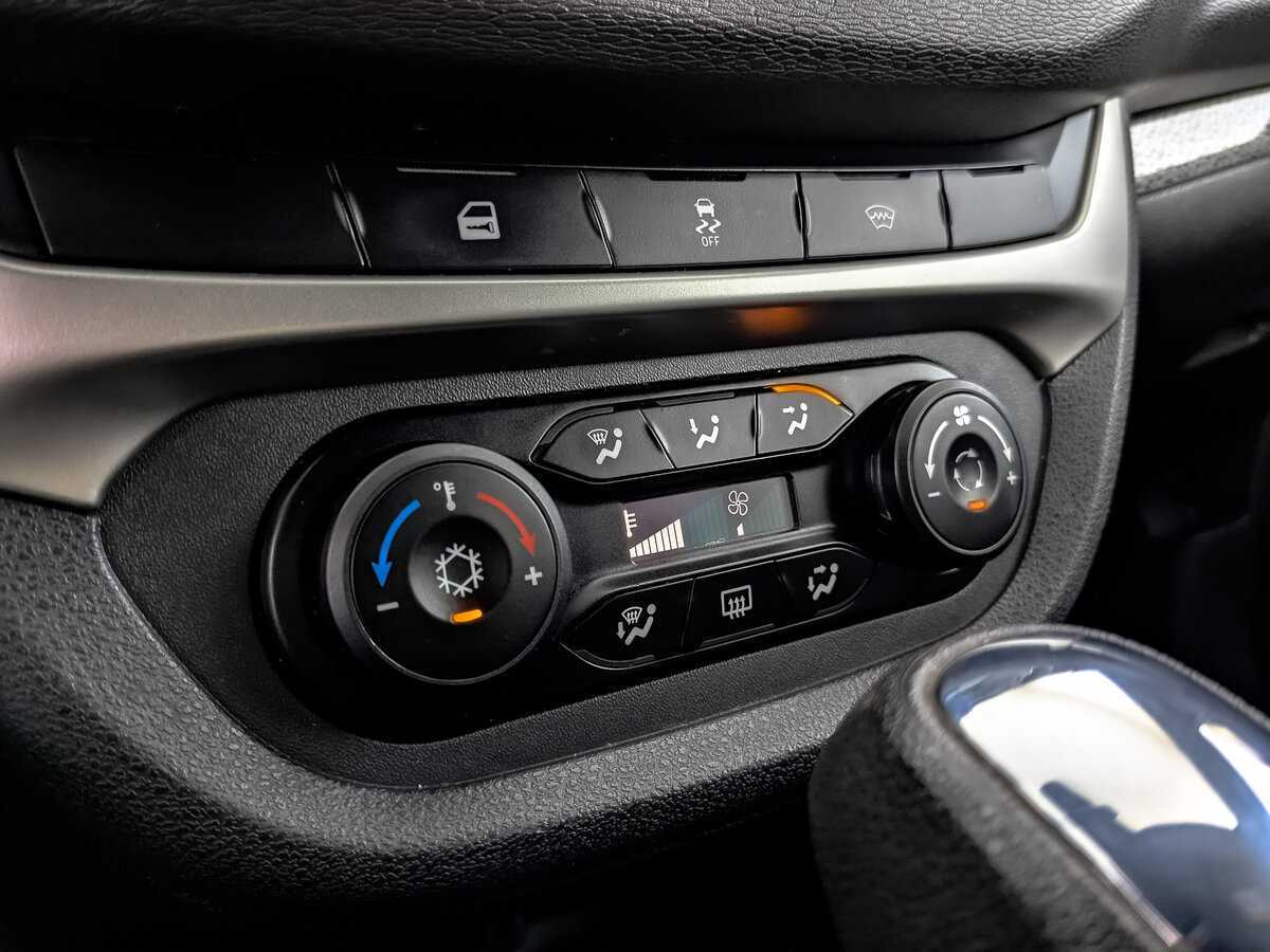 Lada (ВАЗ) Vesta 2021 года с пробегом. Фото: #20