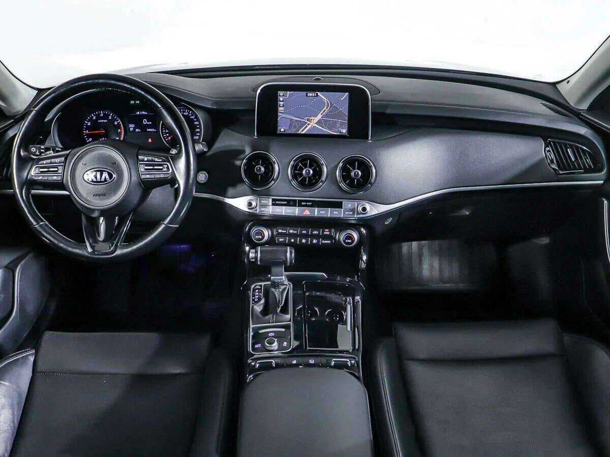 Kia Stinger 2019 года с пробегом. Фото: #10
