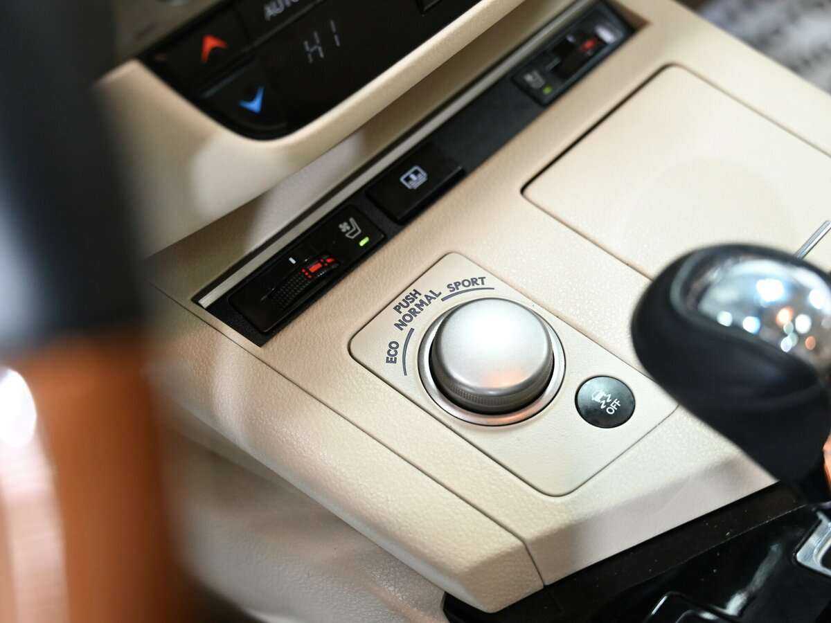 Lexus ES 2012 года с пробегом. Фото: #10