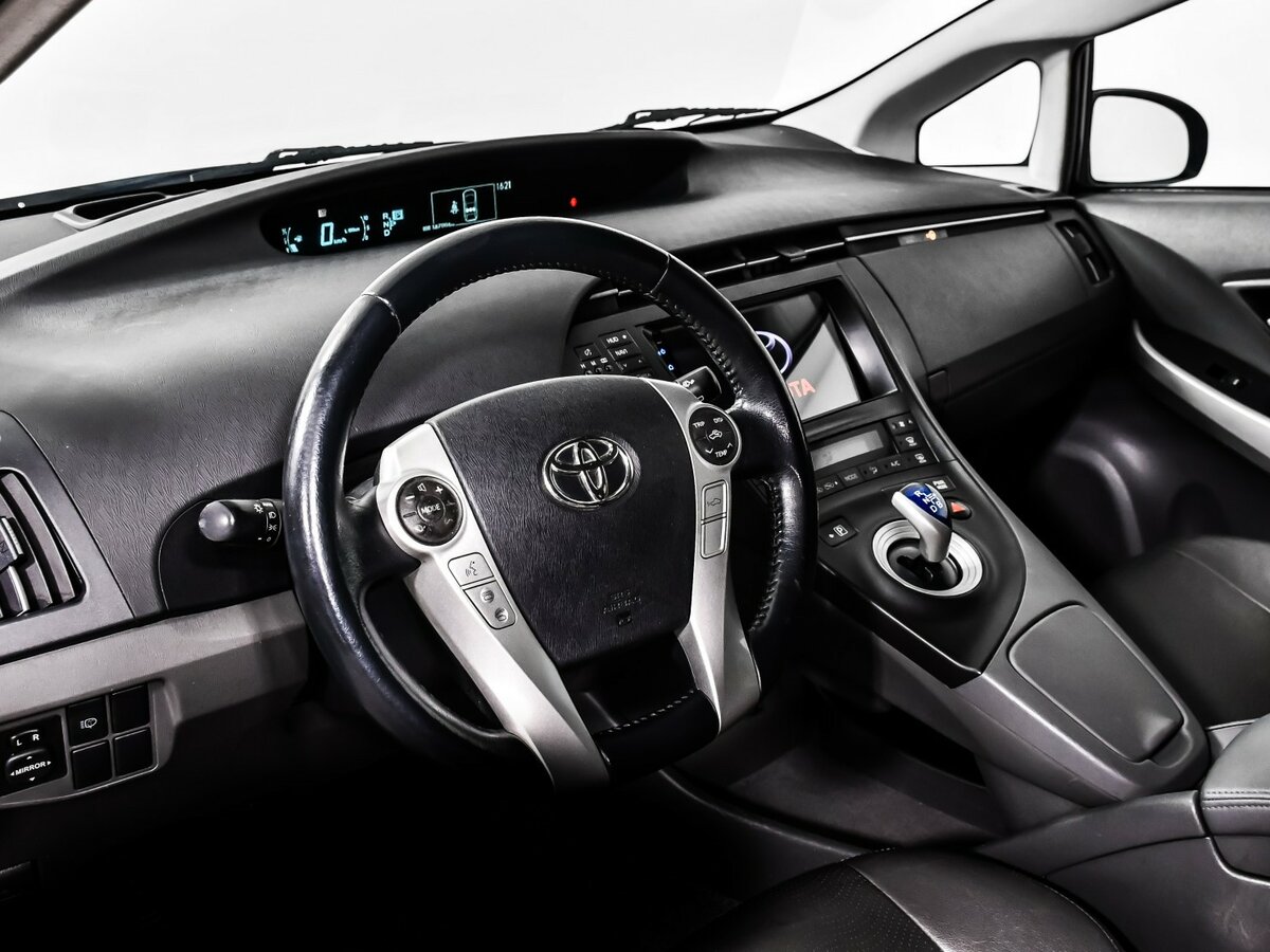 Toyota Prius 2010 года с пробегом. Фото: #11