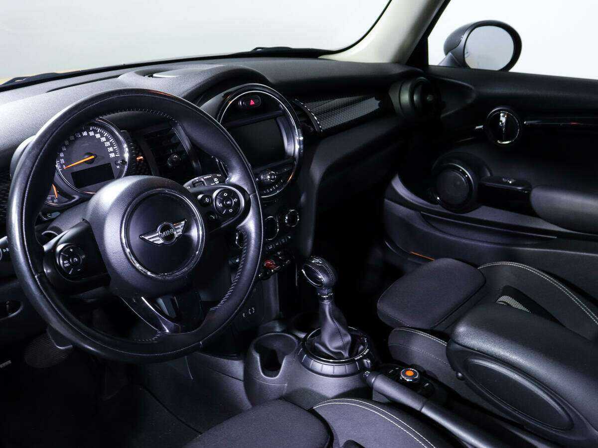 Mini Hatch 2016 года с пробегом. Фото: #13