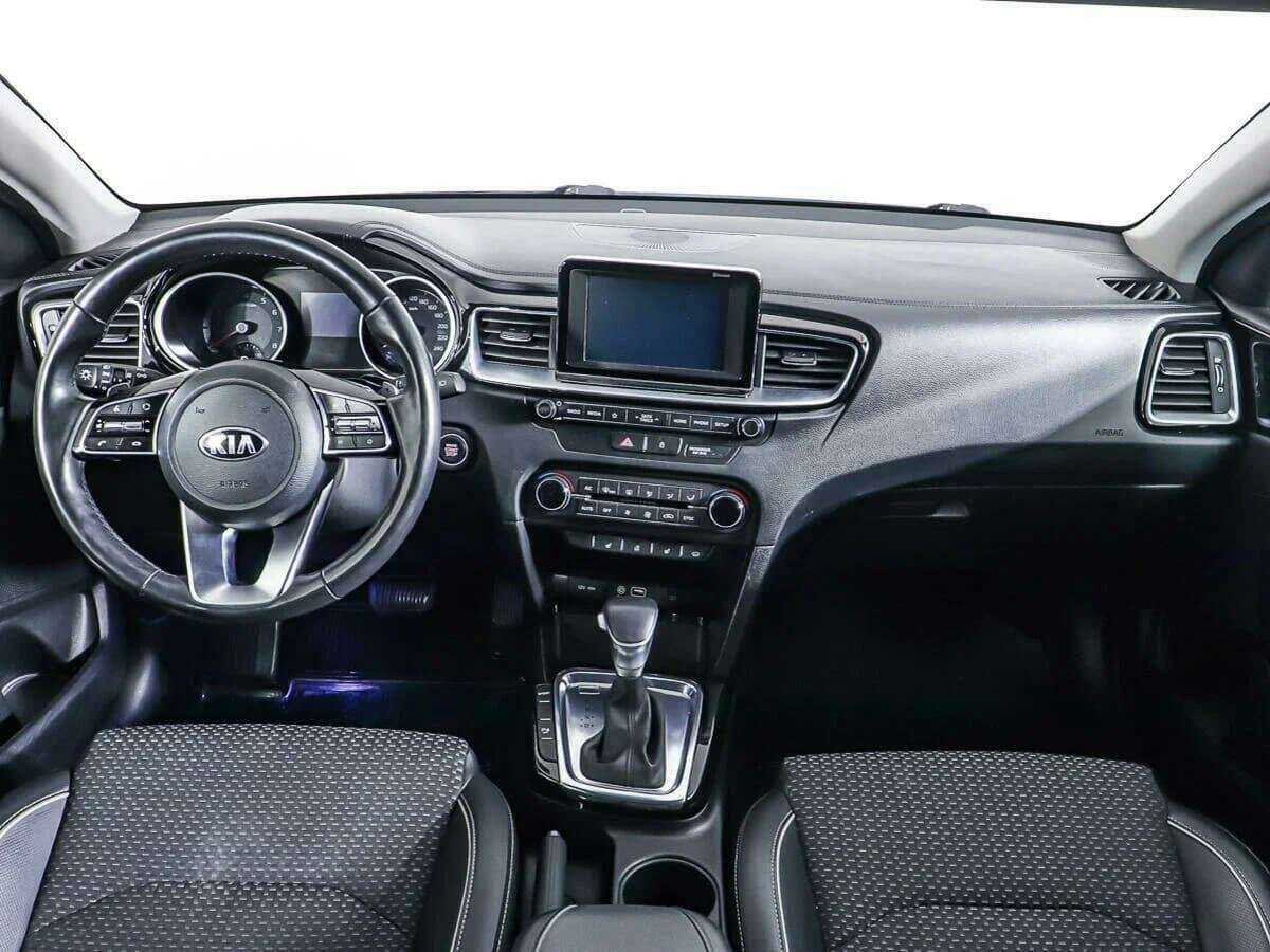 Kia Ceed 2019 года с пробегом. Фото: #9
