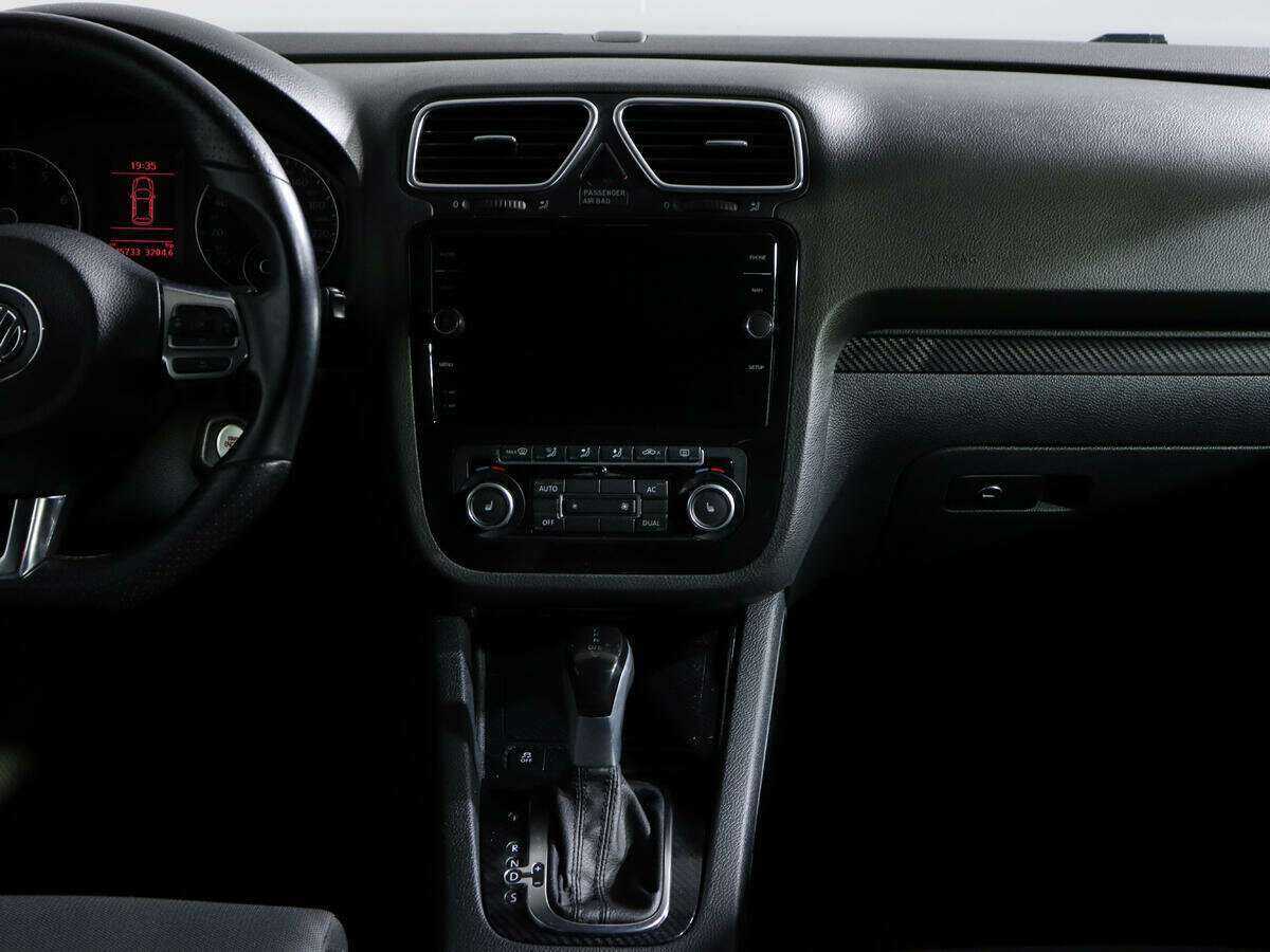 Volkswagen Scirocco 2011 года с пробегом. Фото: #12