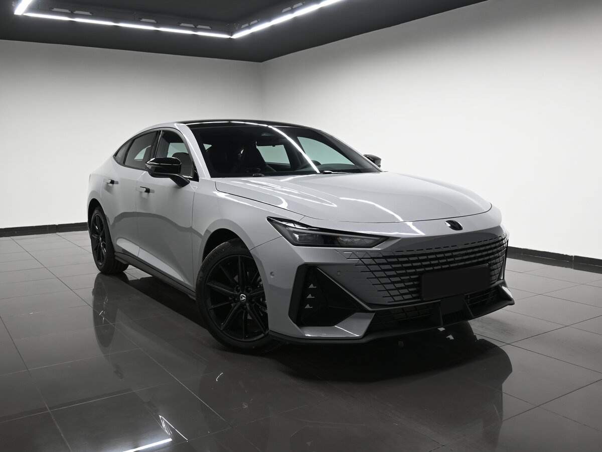 Changan UNI-V 2023 года с пробегом. Фото: #4