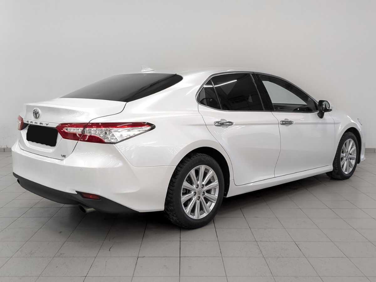 Toyota Camry 2019 года с пробегом. Фото: #4