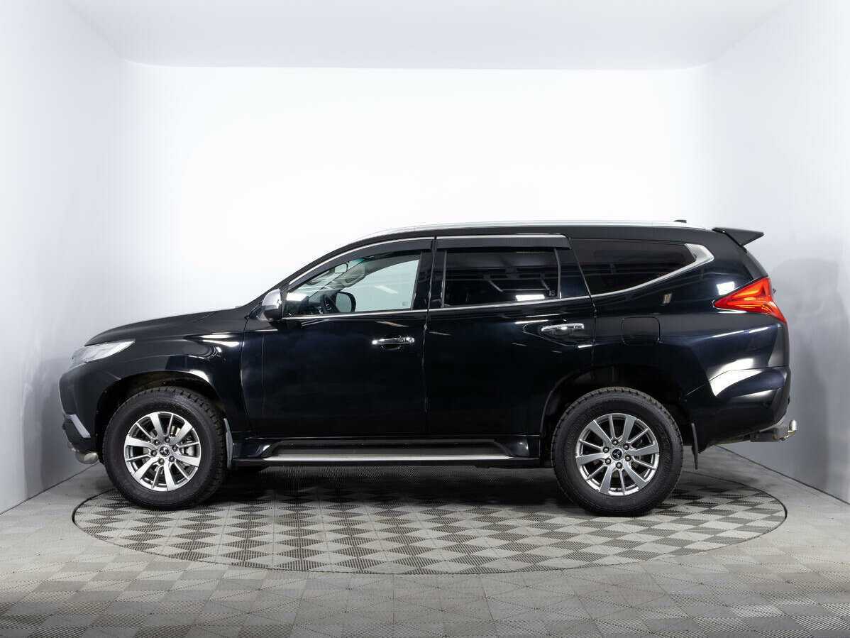 Mitsubishi Pajero Sport 2017 года с пробегом. Фото: #7