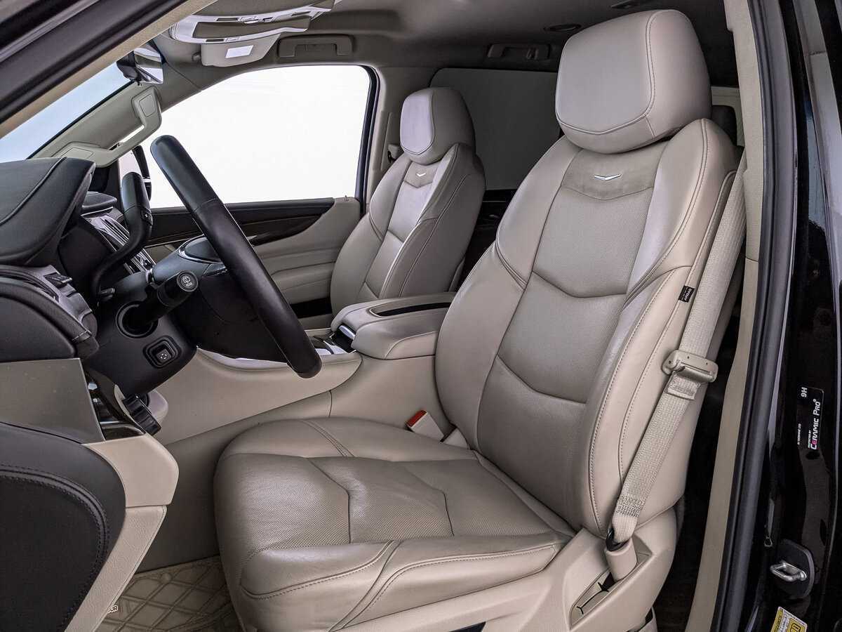 Cadillac Escalade 2019 года с пробегом. Фото: #19