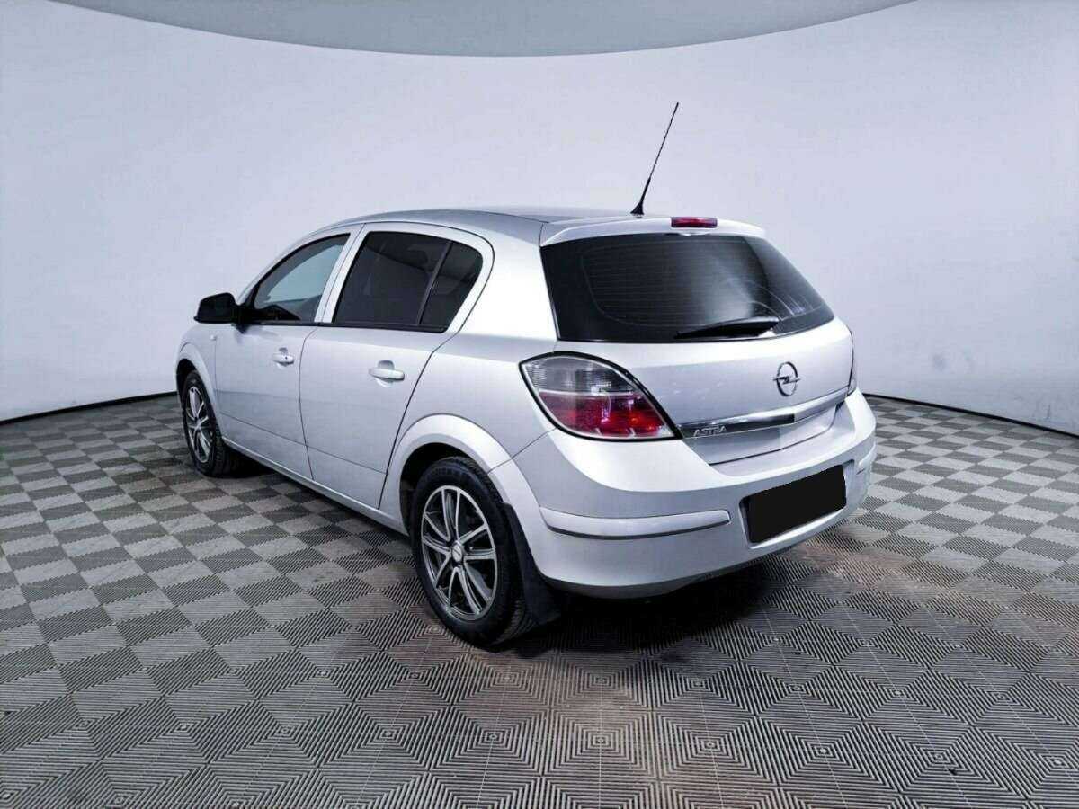 Opel Astra 2013 года с пробегом. Фото: #6