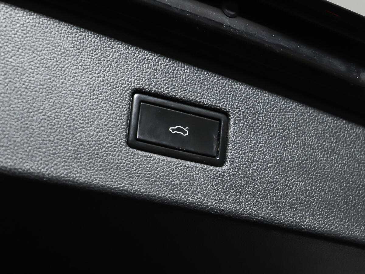 Volkswagen Tiguan 2018 года с пробегом. Фото: #15