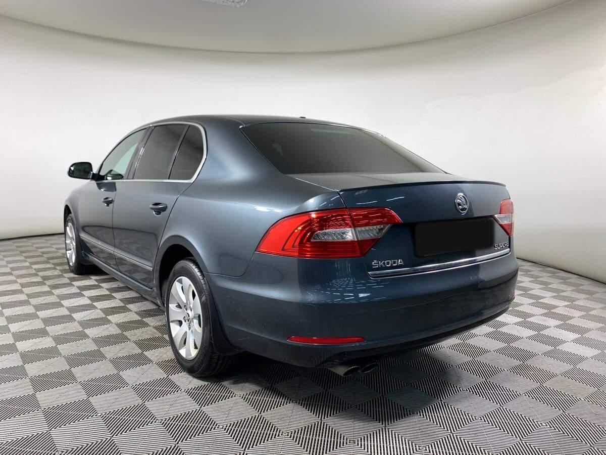 Skoda Superb 2014 года с пробегом. Фото: #7
