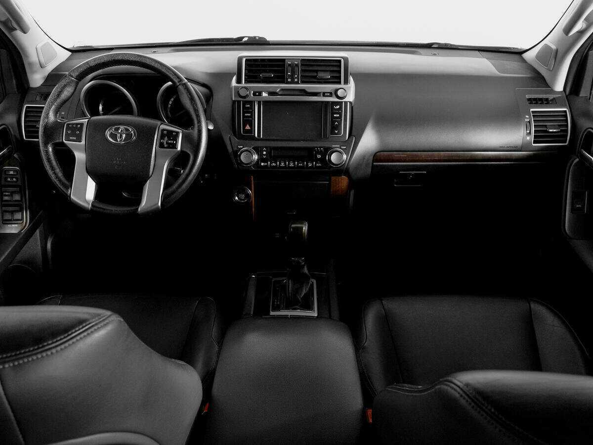 Toyota Land Cruiser Prado 2017 года с пробегом. Фото: #11