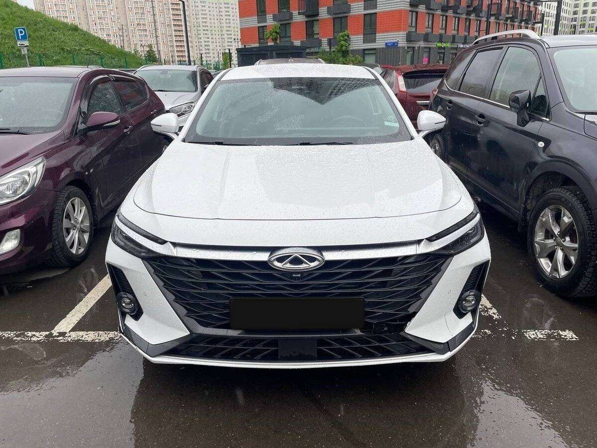 Chery Arrizo 8 2023 года с пробегом. Фото: #3