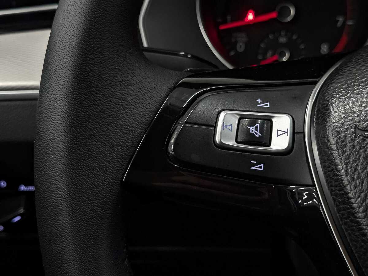 Volkswagen Passat 2015 года с пробегом. Фото: #27