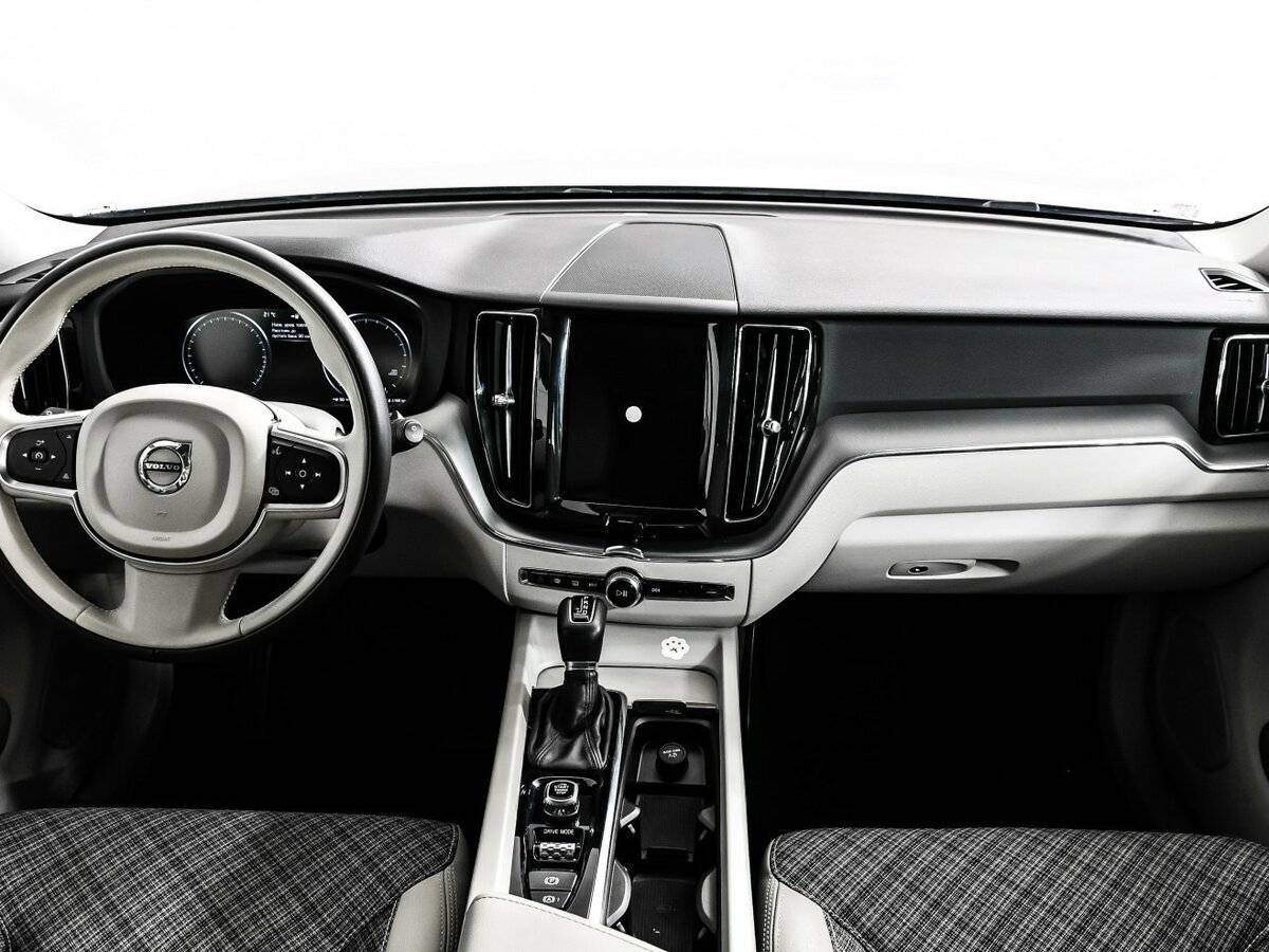 Volvo XC60 2020 года с пробегом. Фото: #10