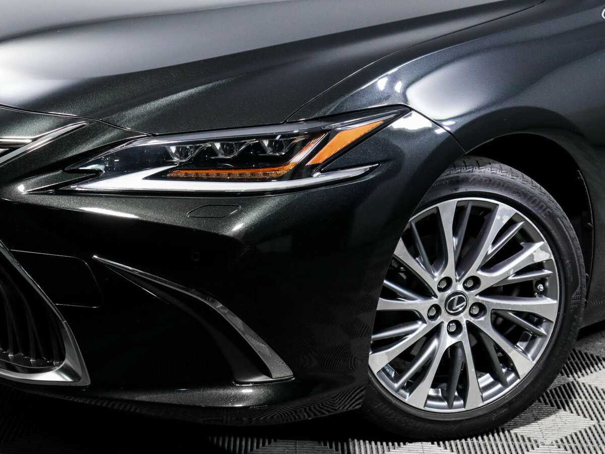 Lexus ES 2019 года с пробегом. Фото: #13